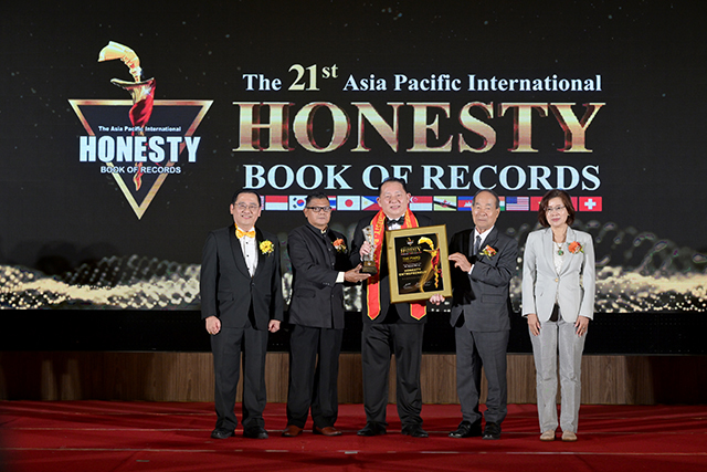 Honesty Entrepreneur Award